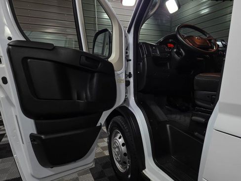 Used 2021 RAM ProMaster 2500 image 27