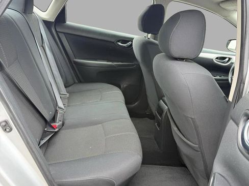 Used 2016 Nissan Sentra S image 29