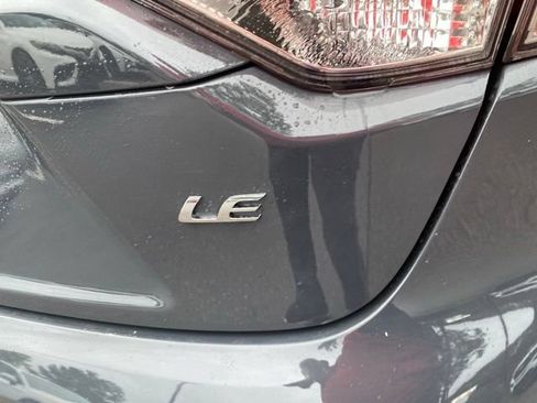 Used 2025 Toyota Corolla LE FWD image 28