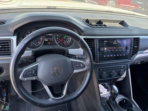 Used 2021 Volkswagen Atlas SE image 4