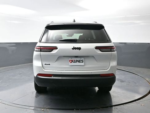 New 2025 Jeep Grand Cherokee L Limited w/ Trailer Tow Package image 13