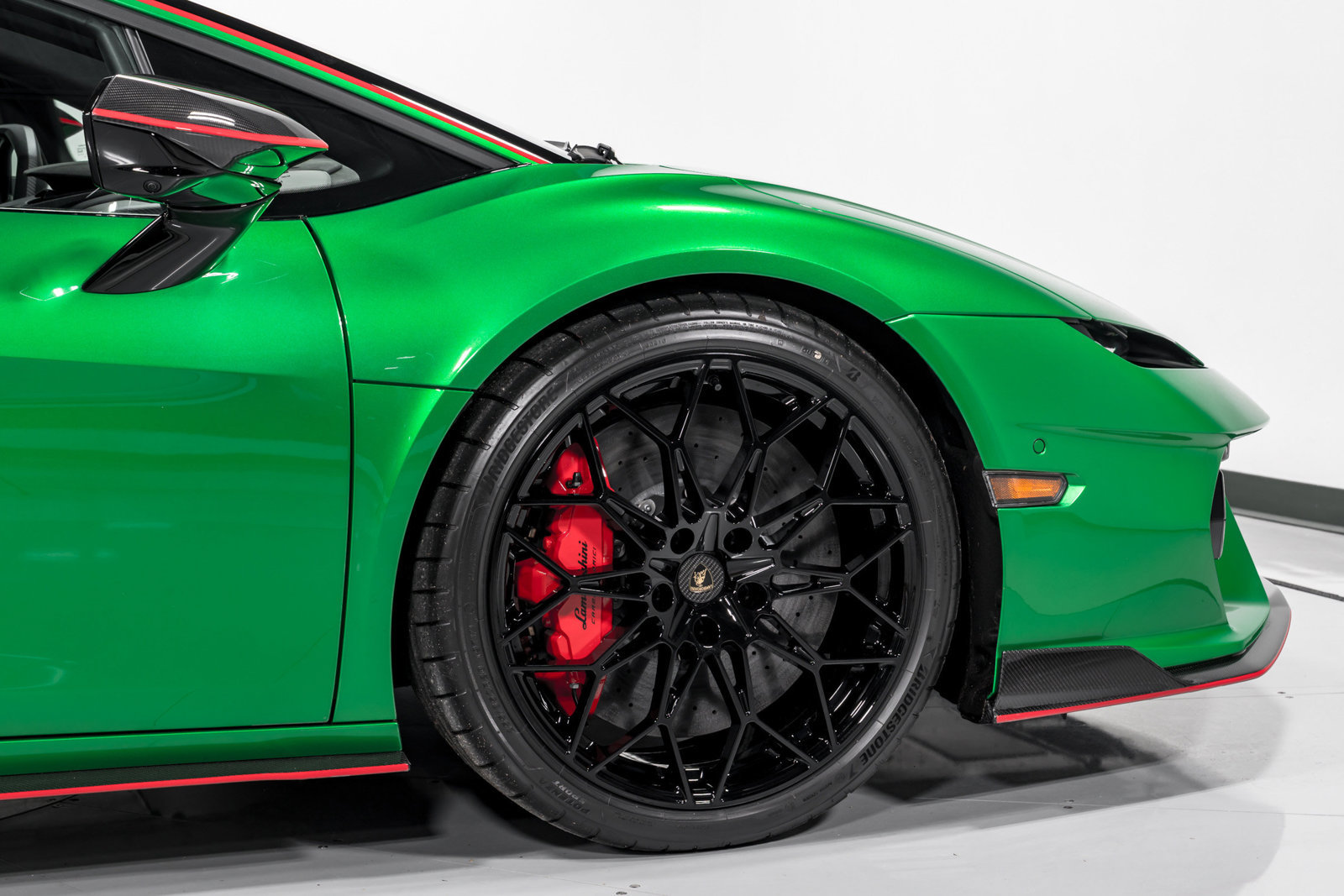 Used 2026 Lamborghini Temerario AWD/4WD image 46
