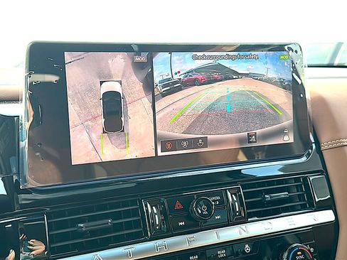 New 2026 Nissan Pathfinder Platinum image 23