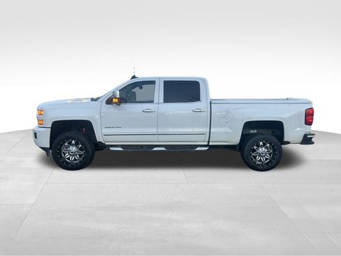 Used 2015 Chevrolet Silverado 2500 LTZ w/ Duramax Plus Package image 2