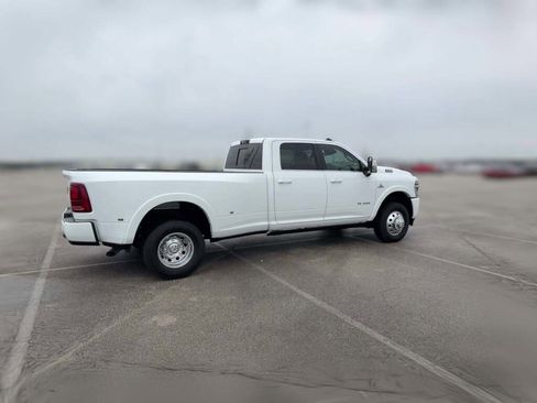 New 2025 RAM 3500 Longhorn image 13