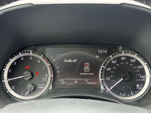 Used 2023 Toyota Highlander LE AWD/4WD image 10