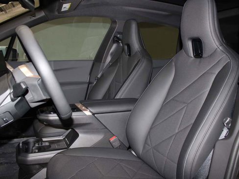 Used 2025 BMW iX xDrive50 image 13