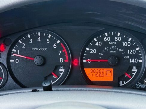 Used 2007 Nissan Frontier SE w/ SE Value Truck Pkg RWD image 7