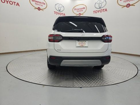 Used 2025 Honda Pilot EX-L image 7