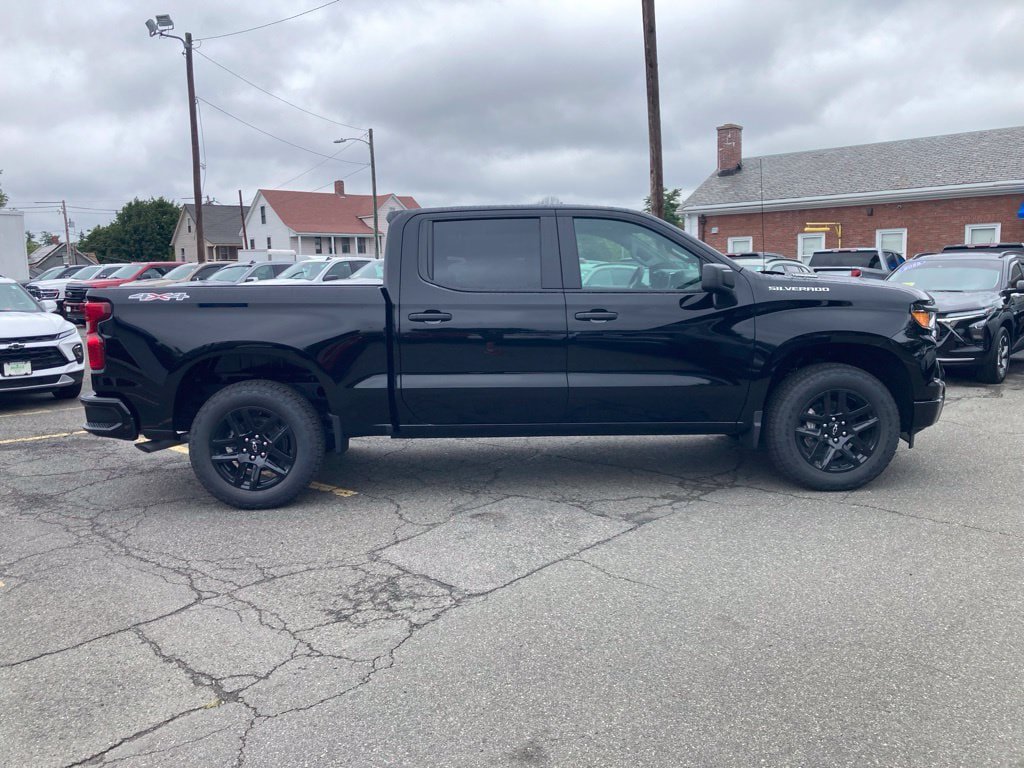 New 2026 Chevrolet Silverado 1500 Custom w/ Turbomax Blackout Package AWD/4WD image 27