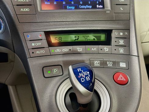 Used 2013 Toyota Prius Two FWD image 21