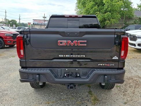 Used 2024 GMC Sierra 1500 AT4X w/ AT4X AEV Edition AWD/4WD image 4