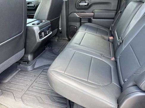 Used 2022 GMC Sierra 1500 SLT w/ SLT Premium Plus Package AWD/4WD image 11