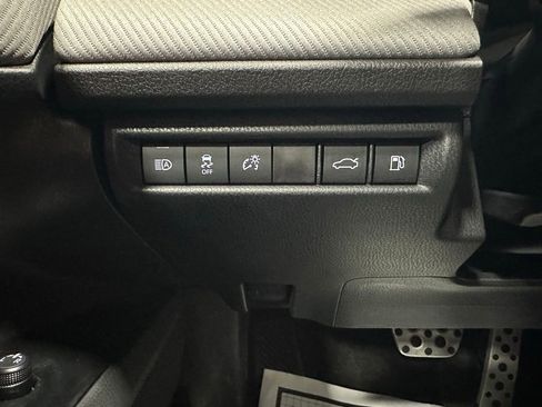 Used 2026 Toyota Camry SE FWD image 17