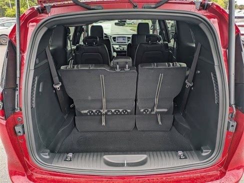 New 2026 Chrysler Pacifica Select image 25