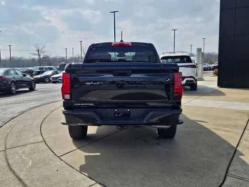 Used 2024 Chevrolet Colorado W/T image 7