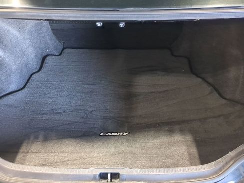 Used 2014 Toyota Camry SE FWD image 36