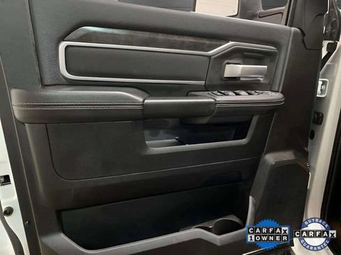 Used 2024 RAM 2500 Big Horn w/ Safety Group image 12