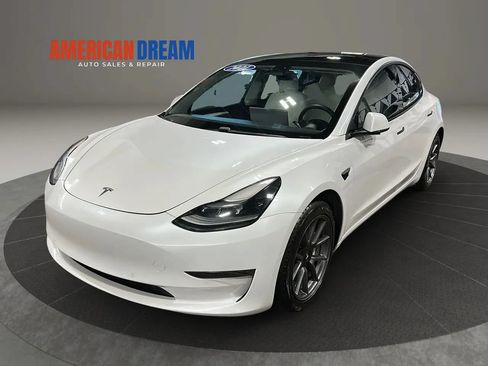 Used 2021 Tesla Model 3 Standard Range Plus RWD image 1