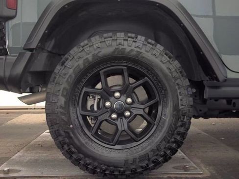 Used 2025 Jeep Wrangler Unlimited Sport S 4xe AWD/4WD image 21