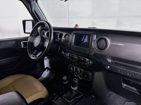 Used 2022 Jeep Wrangler Unlimited Sport AWD/4WD image 24