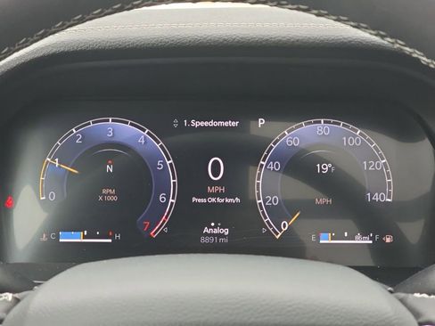 Used 2025 Jeep Grand Cherokee Limited w/ Black Appearance Package image 12