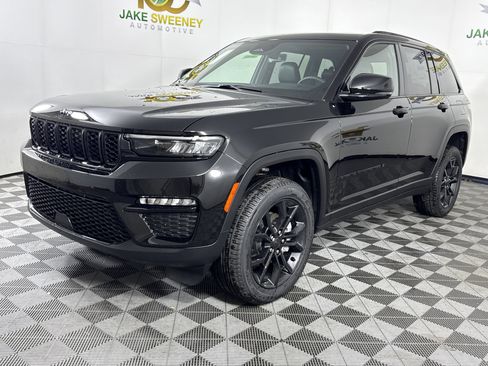 New 2025 Jeep Grand Cherokee Limited image 4
