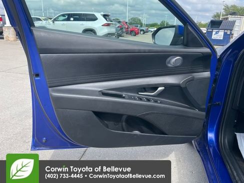 Used 2024 Hyundai Elantra SEL FWD image 18