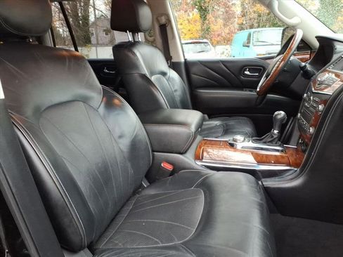 Used 2015 INFINITI QX80 w/ Deluxe Technology Package image 9