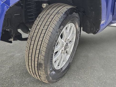 Certified 2025 Toyota Tacoma SR5 image 28