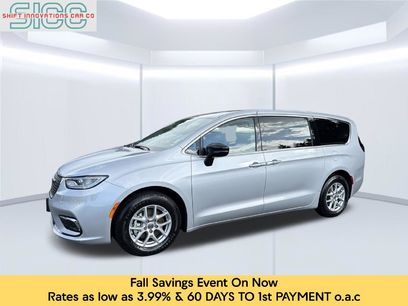 Used 2024 Chrysler Pacifica Touring-L