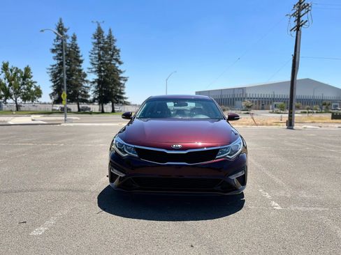Used 2019 Kia Optima LX FWD image 2
