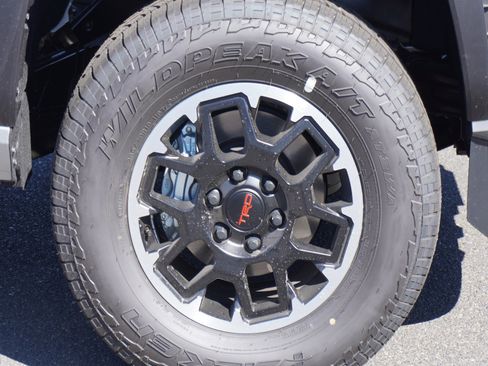 New 2026 Toyota Tacoma TRD Off-Road image 5