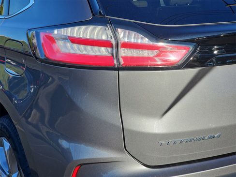 Used 2023 Ford Edge Titanium image 37