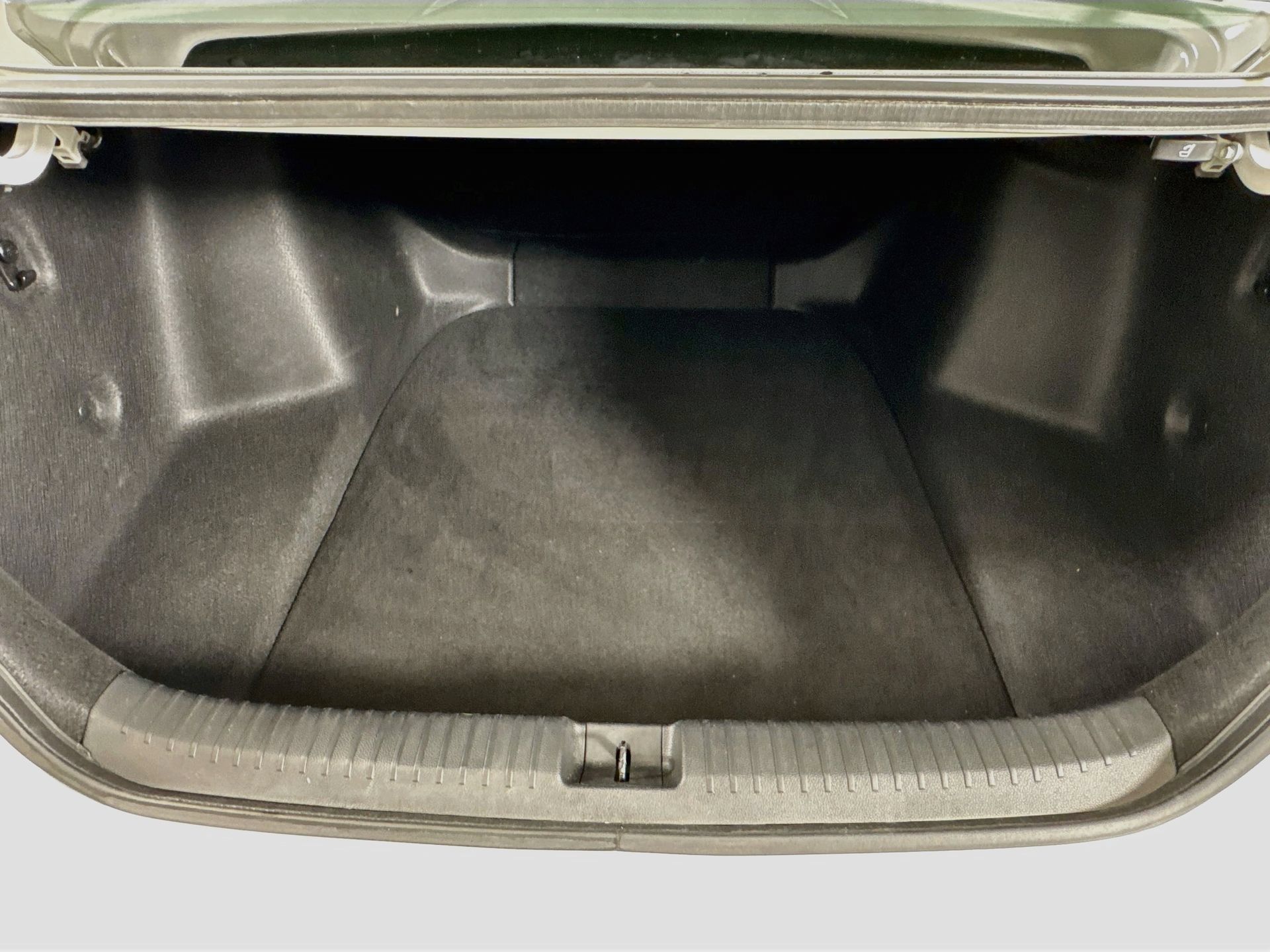 Used 2025 Honda Accord LX image 24