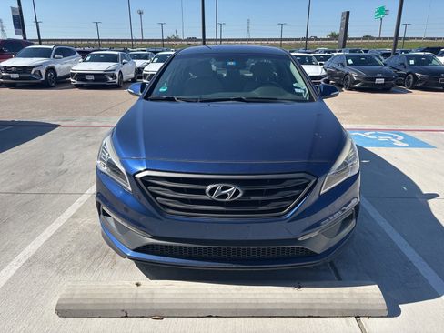 Used 2017 Hyundai Sonata Sport FWD image 2