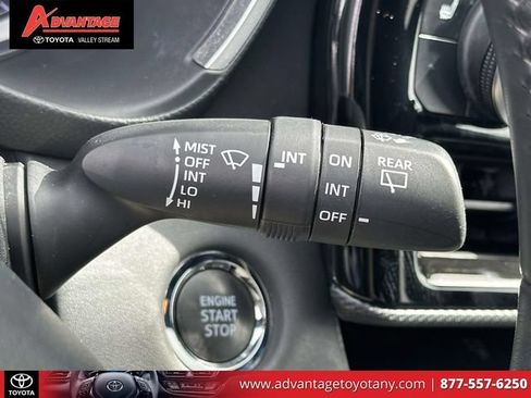 Used 2023 Toyota Highlander XSE AWD/4WD image 31