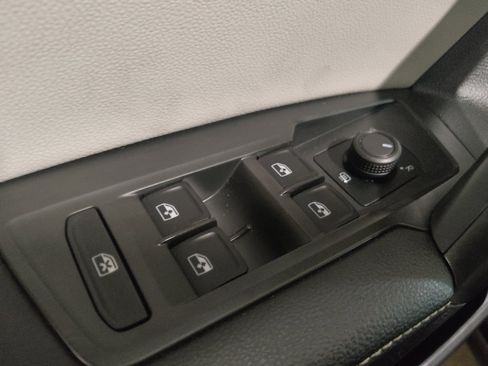 Used 2024 Volkswagen Tiguan S AWD/4WD image 27