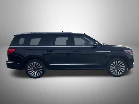 Used 2019 Lincoln Navigator L Reserve image 4