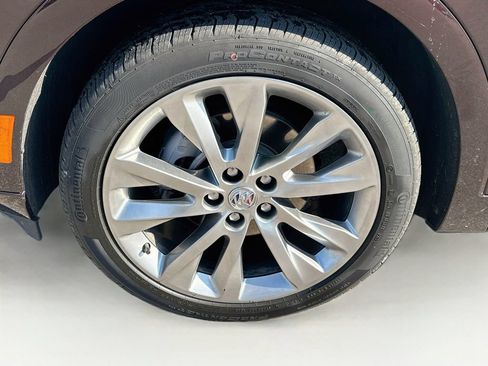 Used 2023 Buick Envision Avenir AWD/4WD image 35