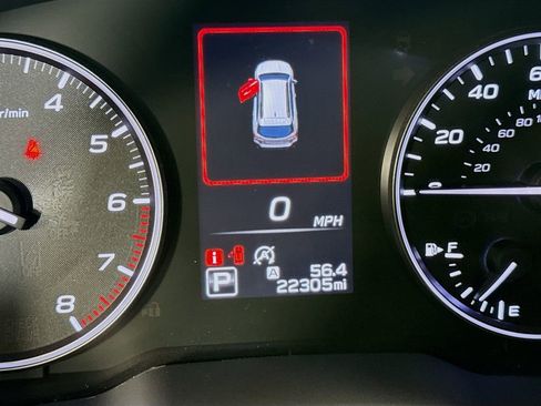 Used 2023 Subaru Outback Premium AWD/4WD image 12