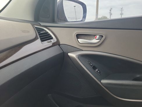Used 2018 Hyundai Santa Fe Sport w/ 2.4L Value Package 02 FWD image 28