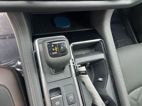 New 2026 Nissan Pathfinder Platinum image 27