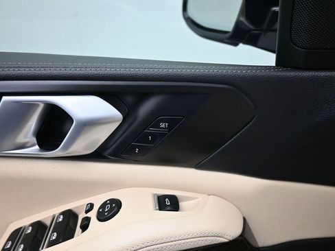 Used 2020 BMW X5 xDrive40i w/ Convenience Package image 12