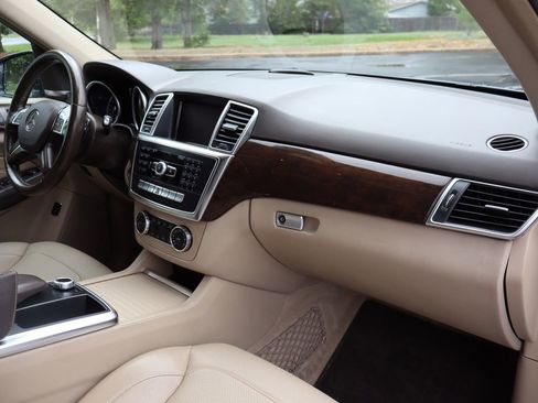 Used 2013 Mercedes-Benz ML 350 4MATIC image 17