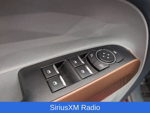 Used 2022 Ford Maverick Lariat w/ Lariat Luxury Package AWD/4WD image 17