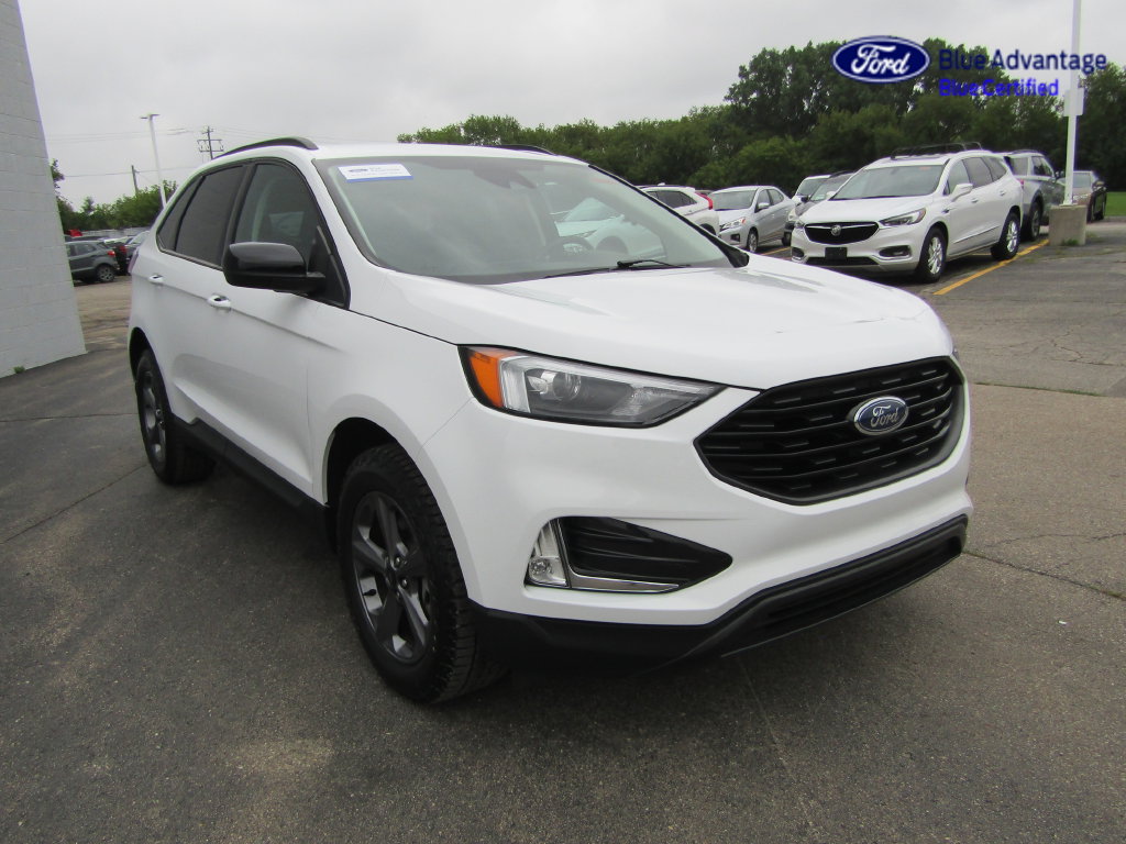 Used 2024 Ford Edge SEL w/ Sport Appearance Package AWD/4WD image 11