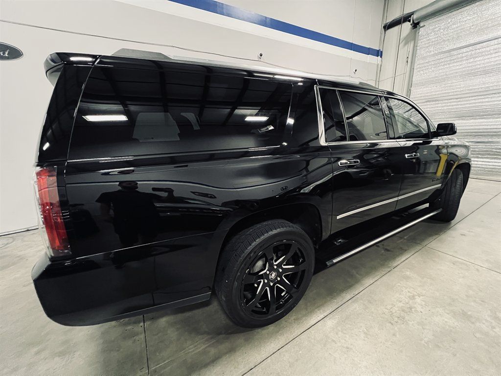 Used 2019 GMC Yukon XL Denali w/ Denali Ultimate Package RWD image 3