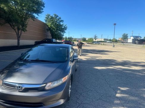 Used 2012 Honda Civic LX image 6