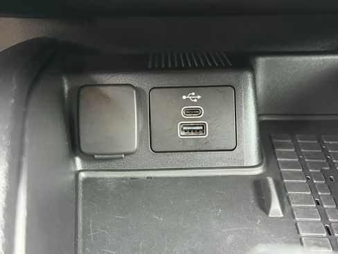 Used 2025 Ford Bronco Sport Outer Banks w/ Outer Banks Tech Package+ AWD/4WD image 14